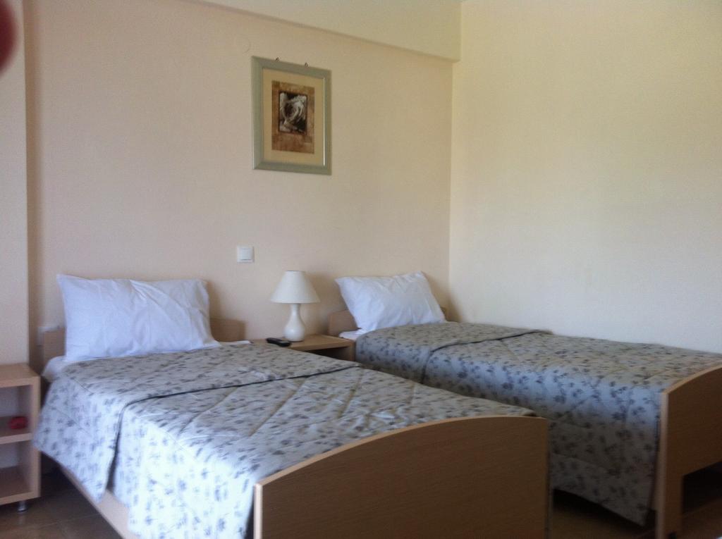Rooms Lazos Olympiakí Aktí 객실 사진