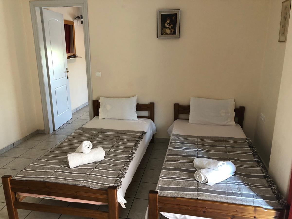 Rooms Lazos Olympiakí Aktí 외부 사진