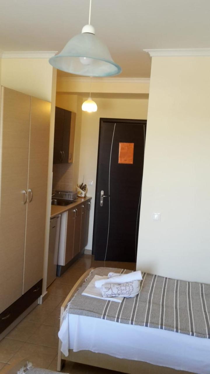 Rooms Lazos Olympiakí Aktí 외부 사진